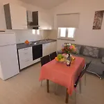Batarilo Biograd Na Moru