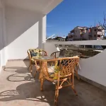 Batarilo Biograd Na Moru