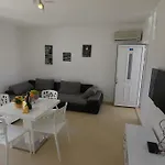 Batarilo Biograd Na Moru