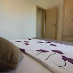 Batarilo Biograd Na Moru
