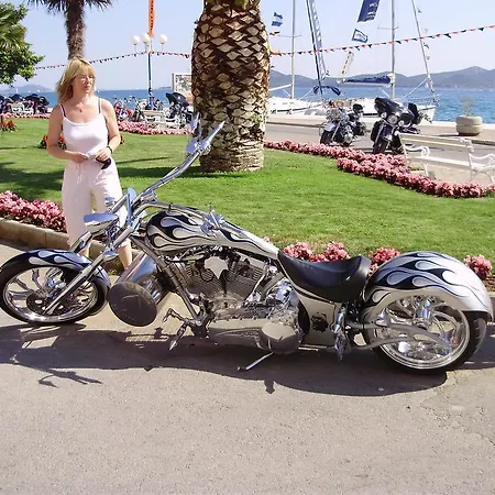 Апартаменты Batarilo Биоград-на-Мору