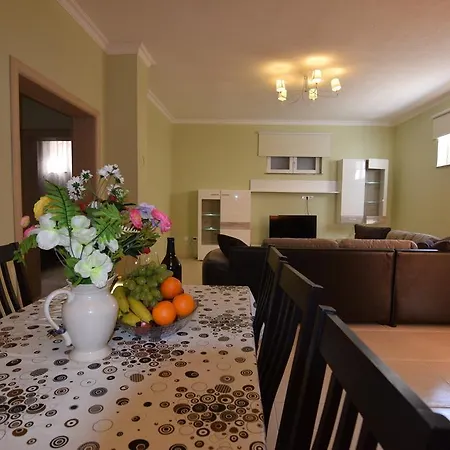 Batarilo Биоград-на-Мору