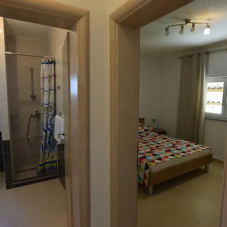 Batarilo Биоград-на-Мору