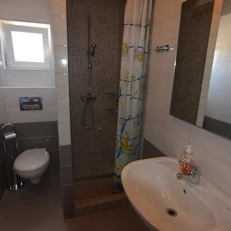 Batarilo Биоград-на-Мору