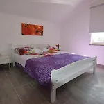 Batarilo ביוגראד נה מורו