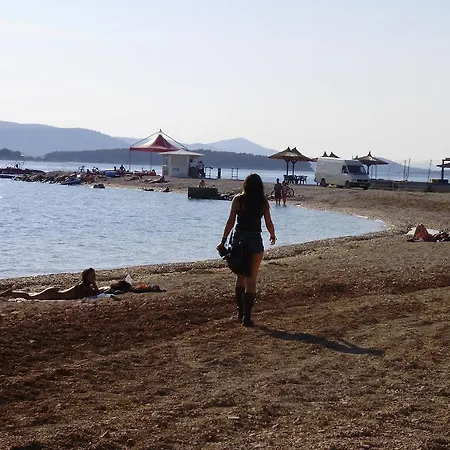 Batarilo Biograd Na Moru