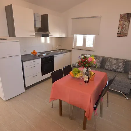 Batarilo ビオグラード・ナ・モル