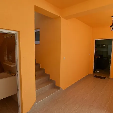 Batarilo Biograd Na Moru