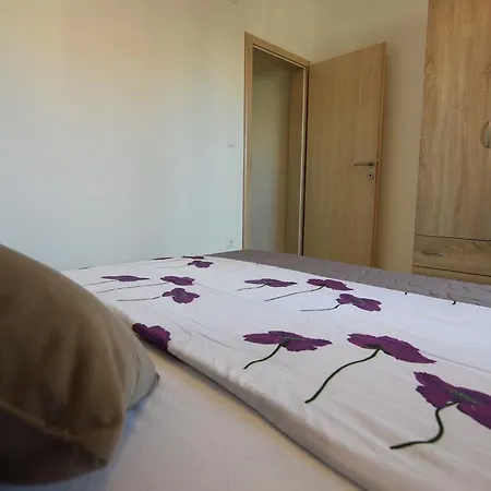 Batarilo ビオグラード・ナ・モル