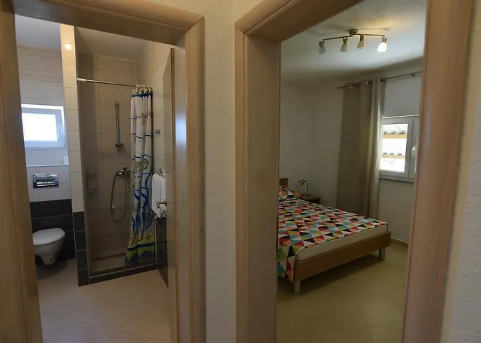 Batarilo ביוגראד נה מורו