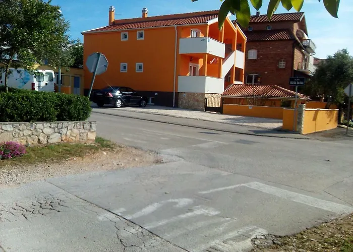 Batarilo דירה ביוגראד נה מורו